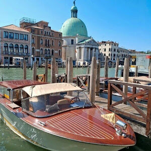 Meet your Posher, Tram